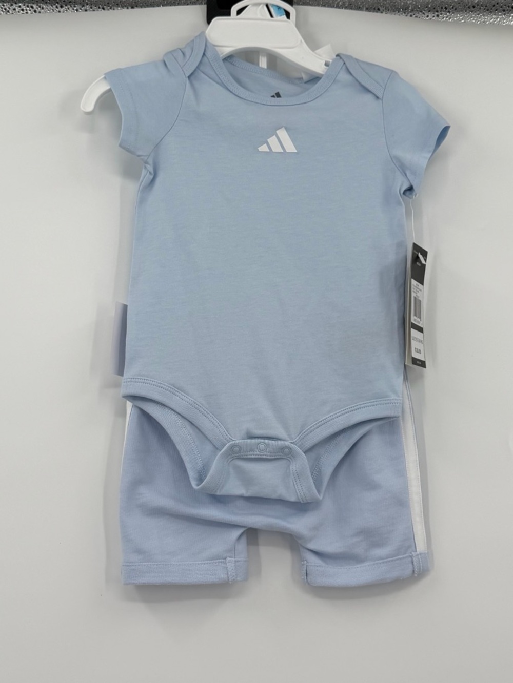 Adidas baby blue matching onesie & shorts set 6months
